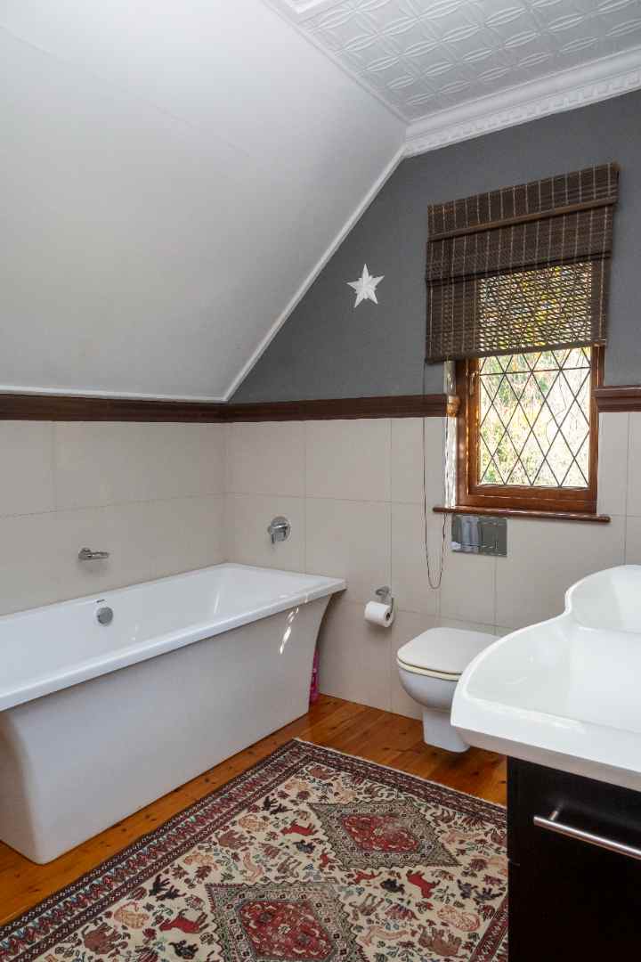 5 Bedroom Property for Sale in Walmer Eastern Cape